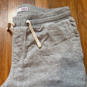 Men’s Grey Jogger Sweatpants